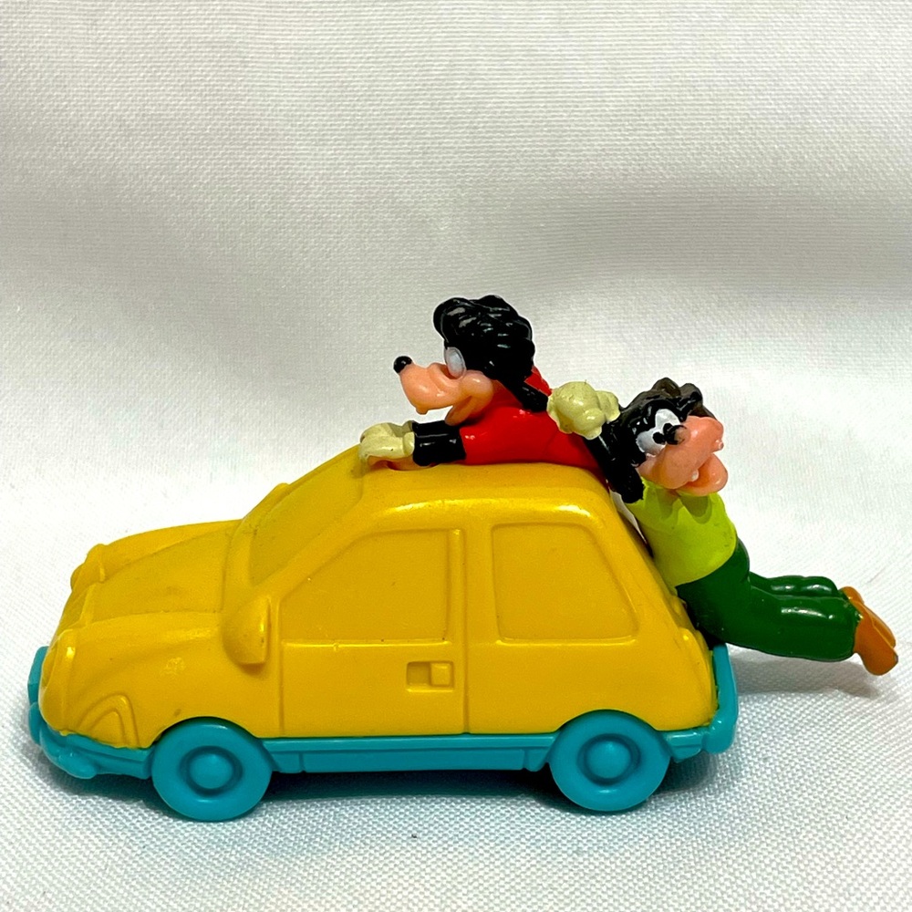 Vintage Disney Goof Troop Goofy & Max on car toy good condition